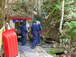 東旭川支所_東旭川魅力発見マップ_取材風景２.JPG