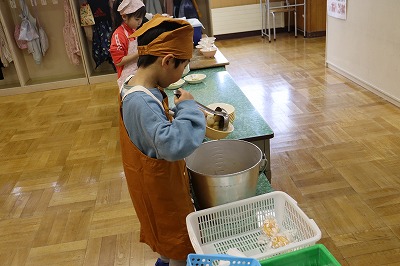 1年生 給食1.jpg