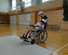車椅子３.jpg