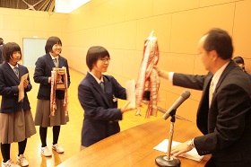 表彰伝達３.jpg