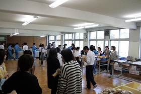 ５バザー２.JPG