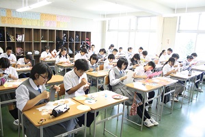 ９月１３日広陵祭１年生飾り２.JPG