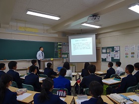 2年実業体験１.JPG