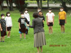 R4避難訓練②4年.JPG