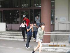 R4避難訓練②6年.JPG