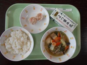 0511  給食.JPG