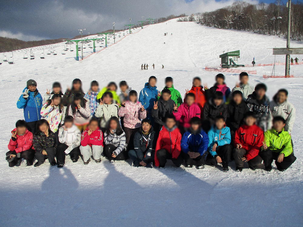 http://www.asahikawa-hkd.ed.jp/shunkoudai-jhs/2-1ski.jpg