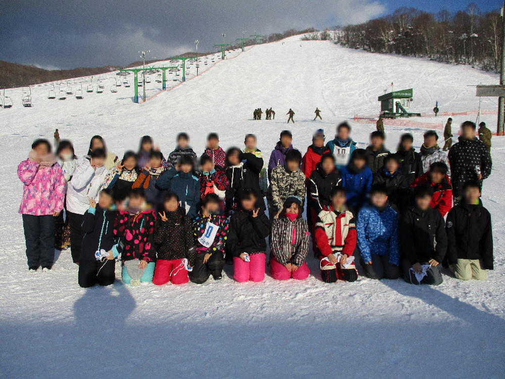 http://www.asahikawa-hkd.ed.jp/shunkoudai-jhs/2-2ski.jpg