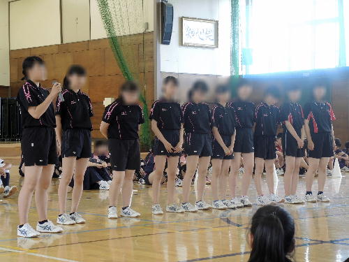 http://www.asahikawa-hkd.ed.jp/shunkoudai-jhs/jotaku.jpg