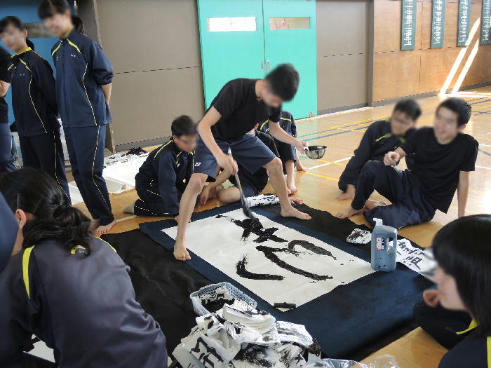 http://www.asahikawa-hkd.ed.jp/shunkoudai-jhs/syuu3.jpg
