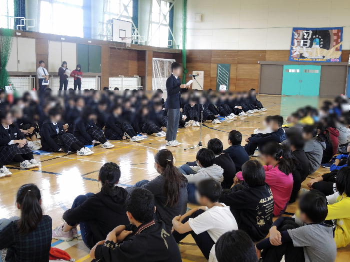 http://www.asahikawa-hkd.ed.jp/shunkoudai-jhs/taka1.jpg
