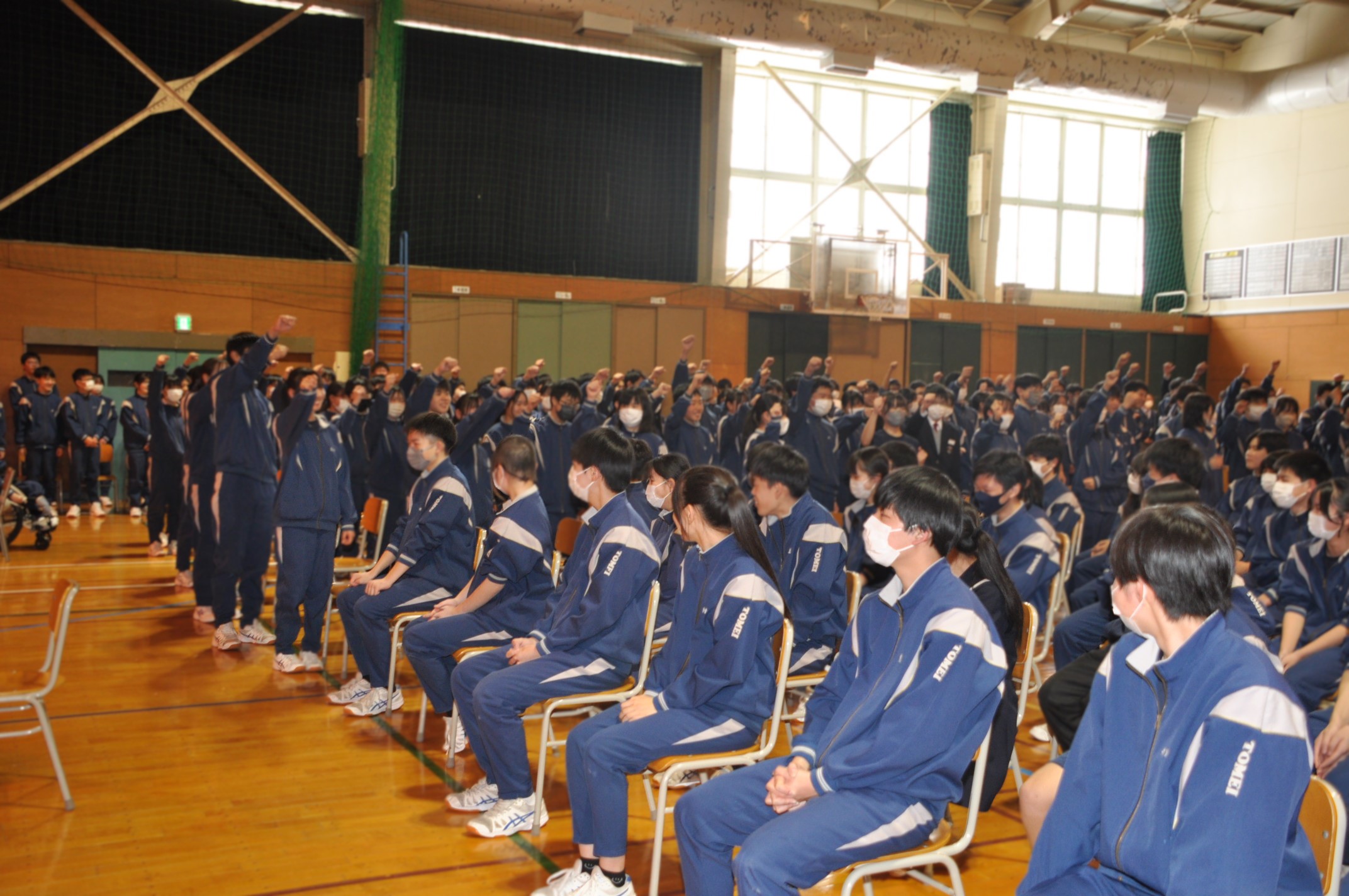 http://www.asahikawa-hkd.ed.jp/toumei-jhs/%EF%BC%91%EF%BC%90.JPG