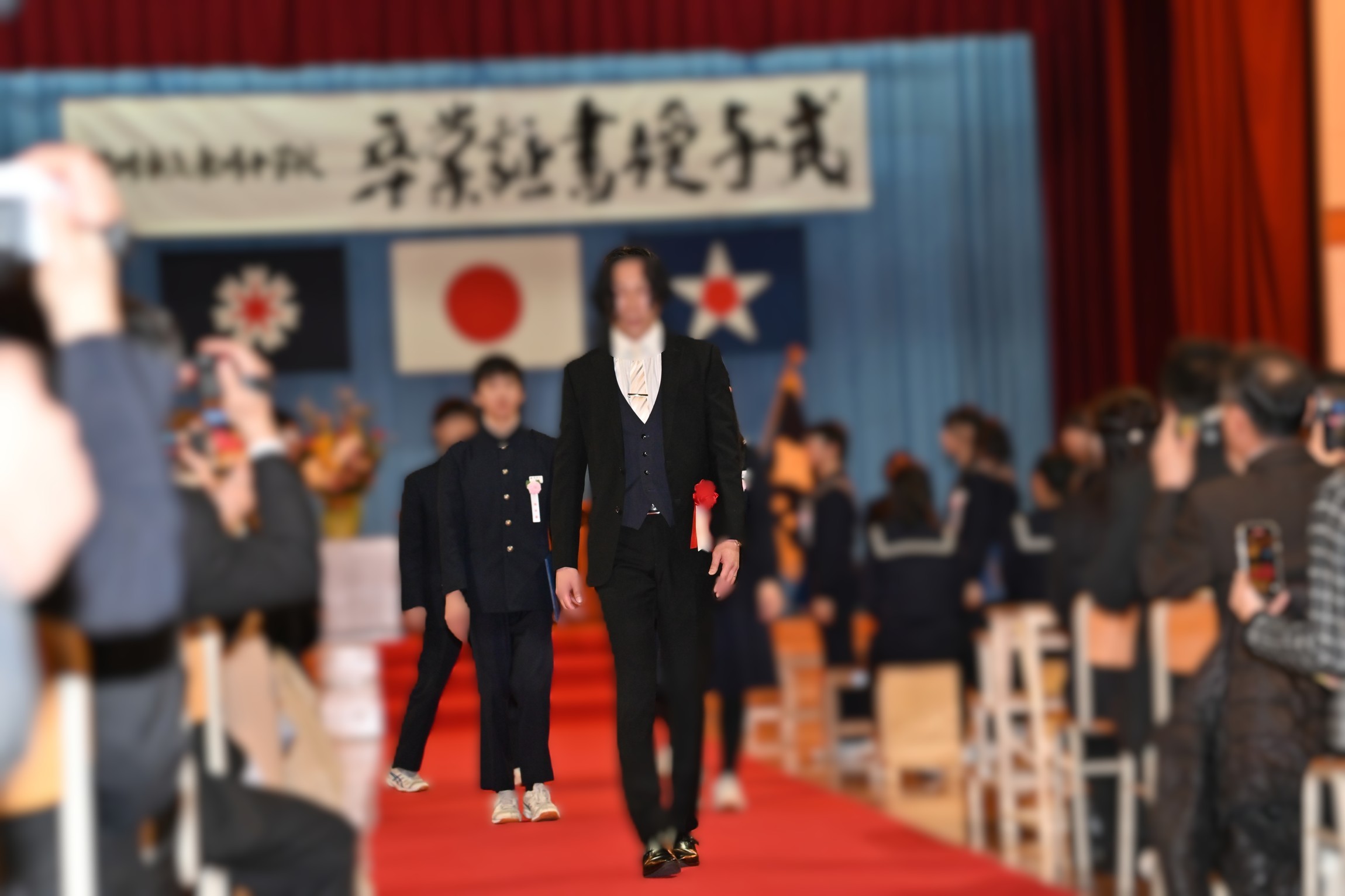 http://www.asahikawa-hkd.ed.jp/toumei-jhs/1215.jpg