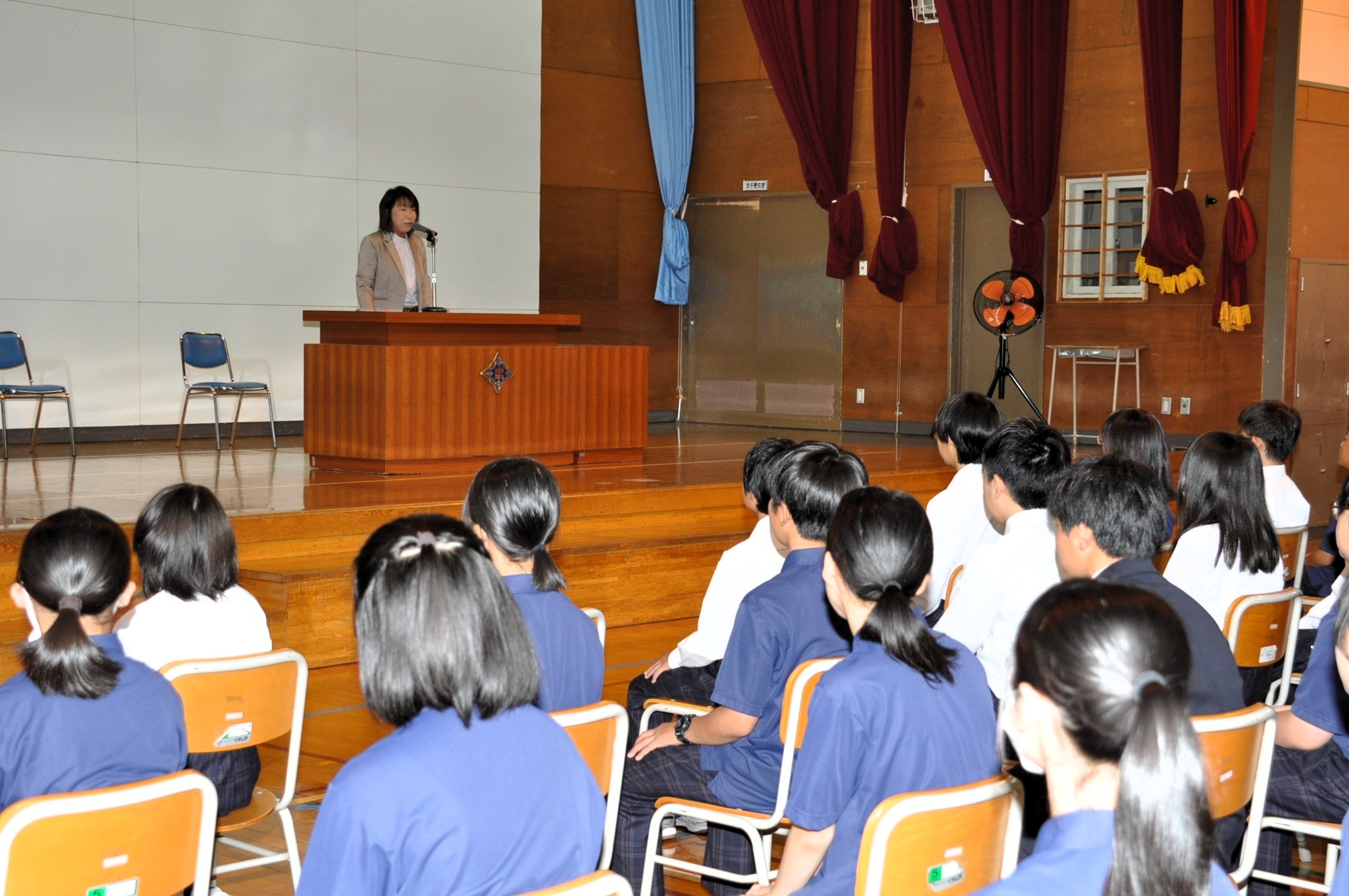 http://www.asahikawa-hkd.ed.jp/toumei-jhs/DSC_0001.JPG