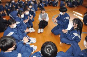 全校お楽しみ会 (11).jpg