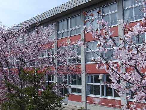 旭川　東陽中学校　
制服 旭川市立東陽中学校